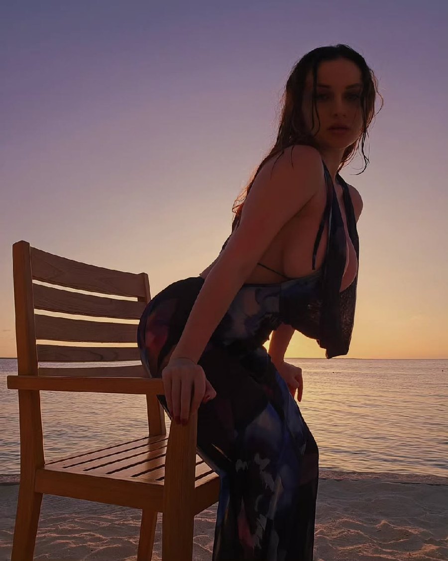 Sexy girl Miranda Faith nude in Harare