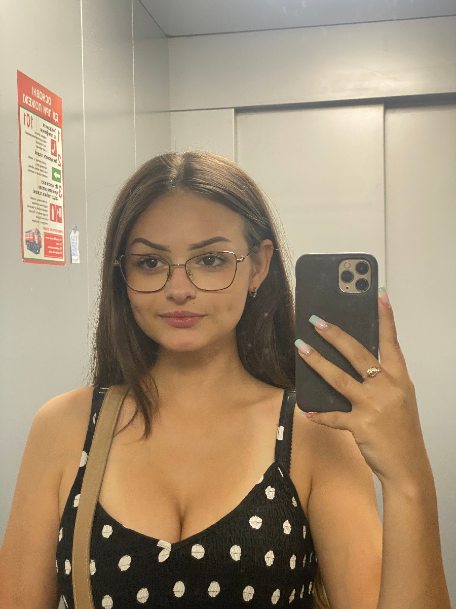 Sexy model Stacy in Harare